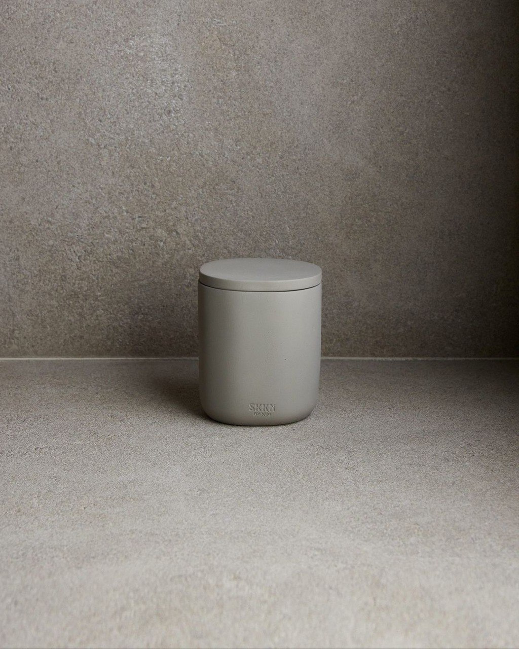 Ким Кардашьян Аксессуары для дома