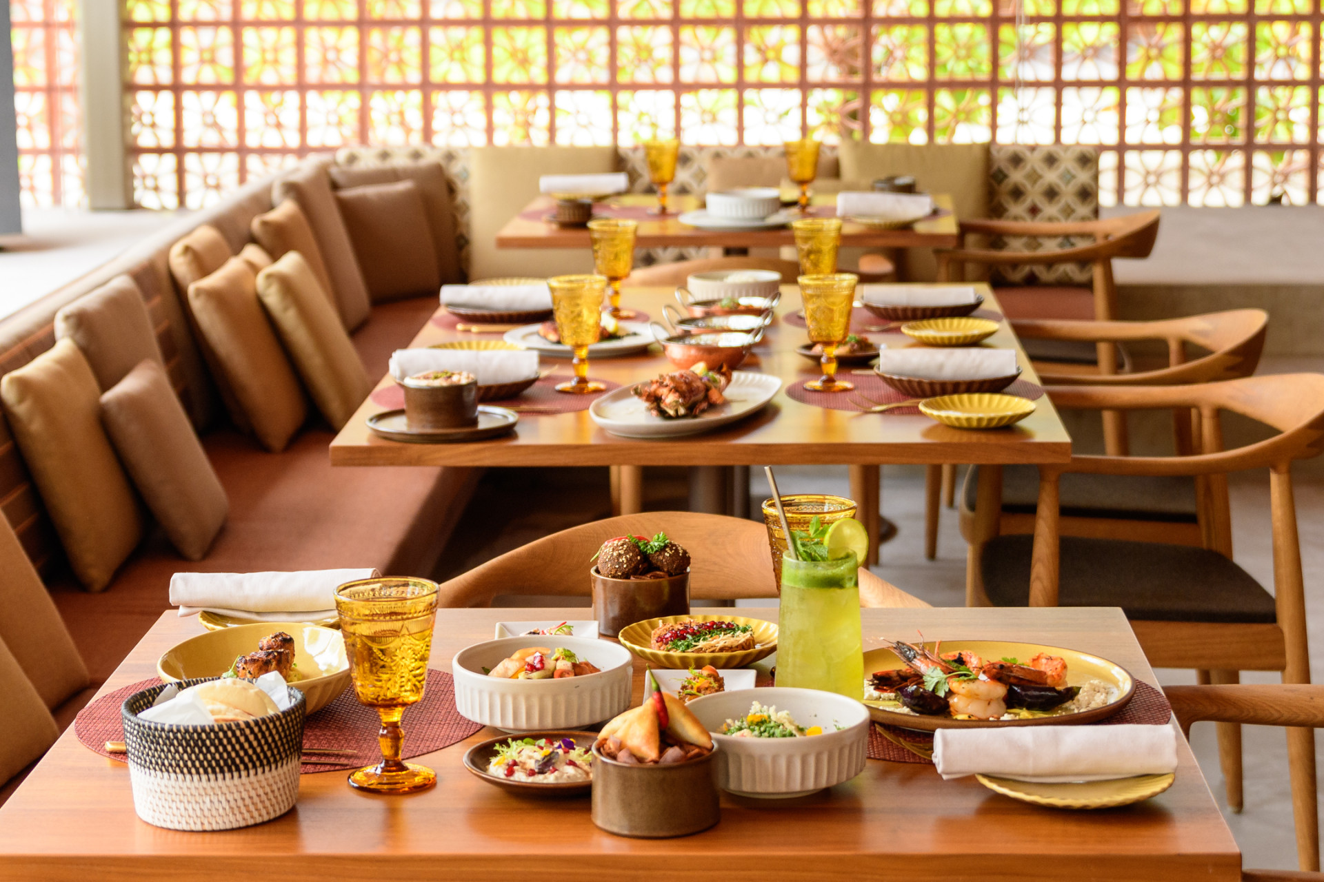 The Ritz-Carlton Maldives, Fari Islands: дань традициям