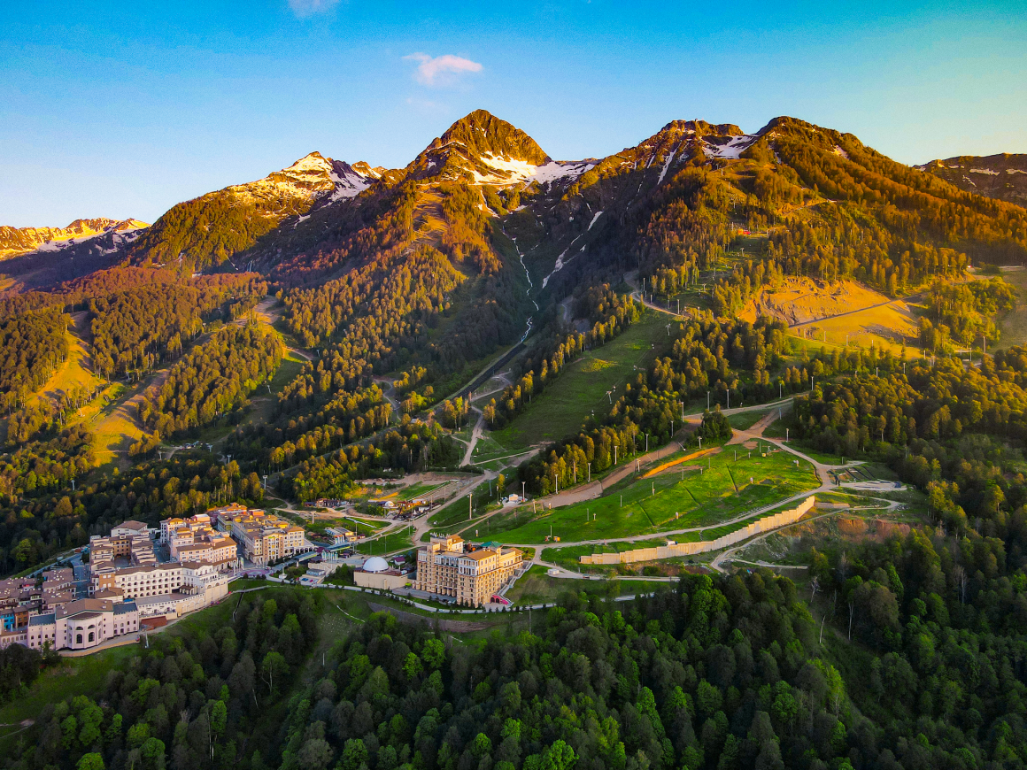 Курорт Красная Поляна отмечает рост соло-путешественников в 2025 году