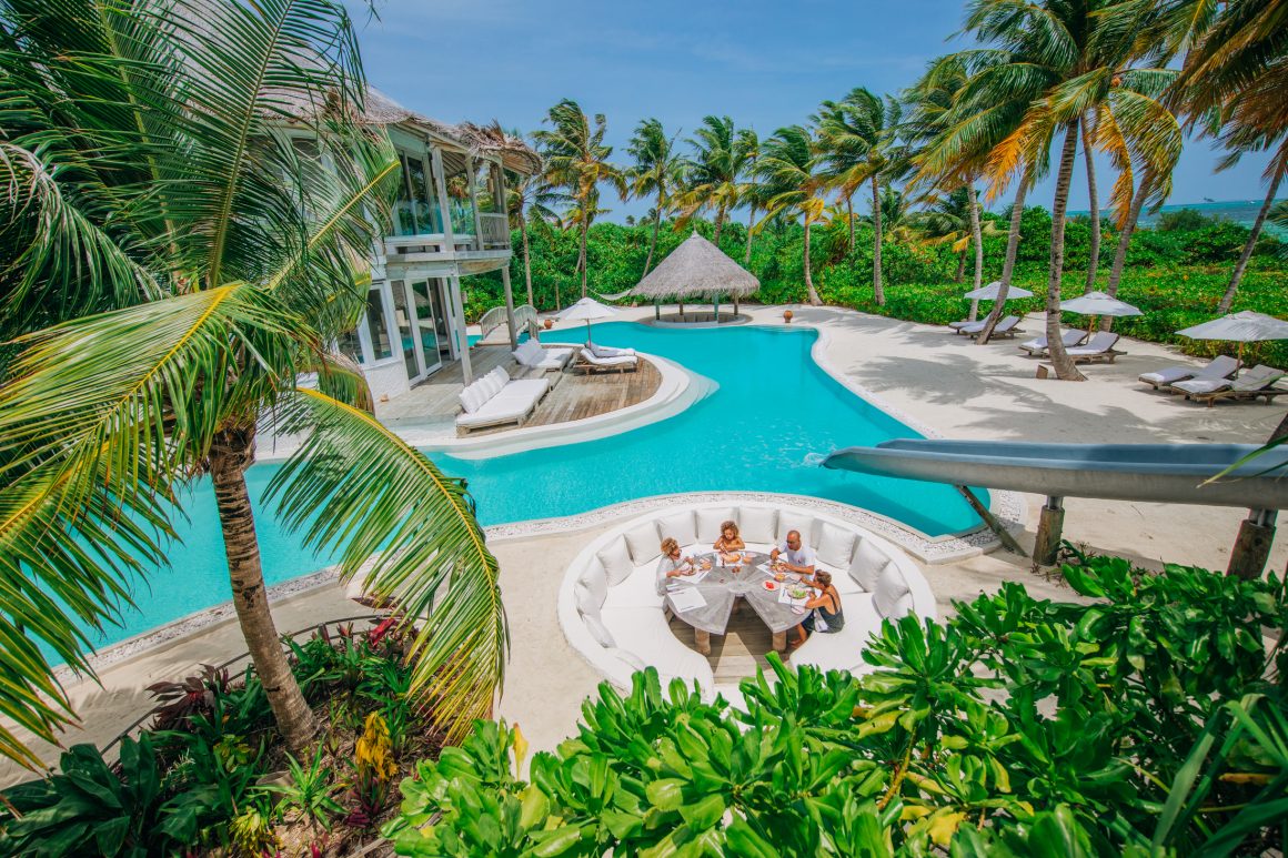 ТРЕТЬЯ РАКЕТКА МИРА АЛЕКСАНДР ЗВЕРЕВ ПОСЕТИТ ОТЕЛЬ SONEVA JANI НА МАЛЬДИВАХ