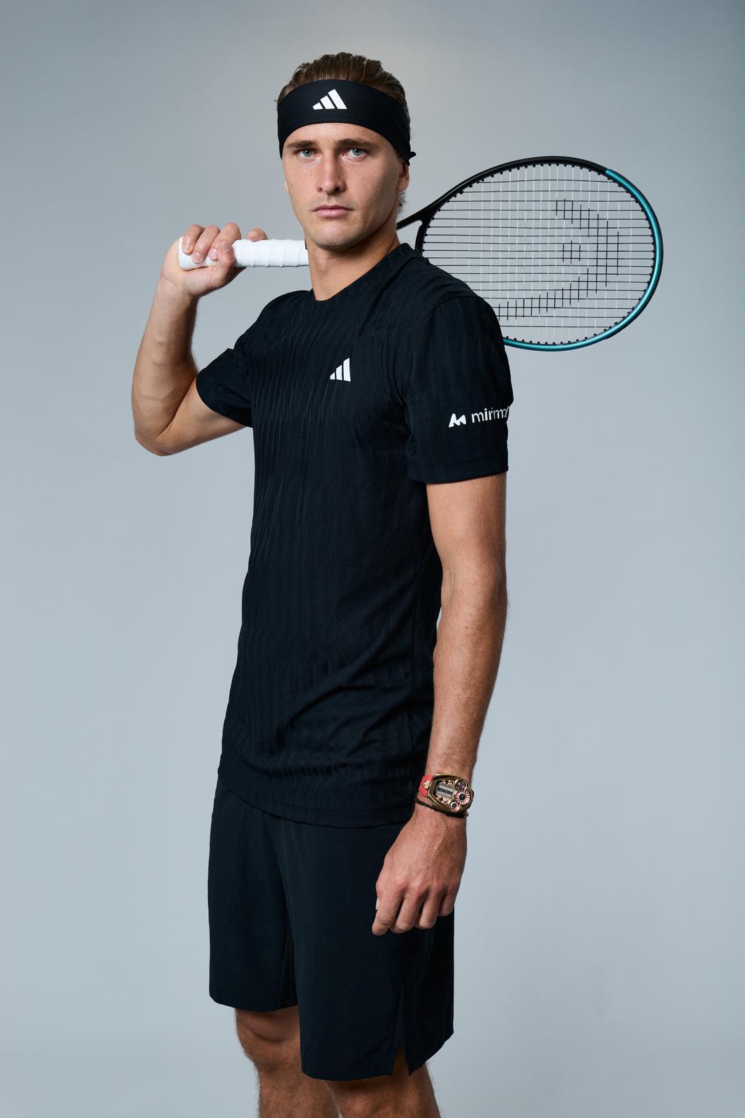 ТРЕТЬЯ РАКЕТКА МИРА АЛЕКСАНДР ЗВЕРЕВ ПОСЕТИТ ОТЕЛЬ SONEVA JANI НА МАЛЬДИВАХ