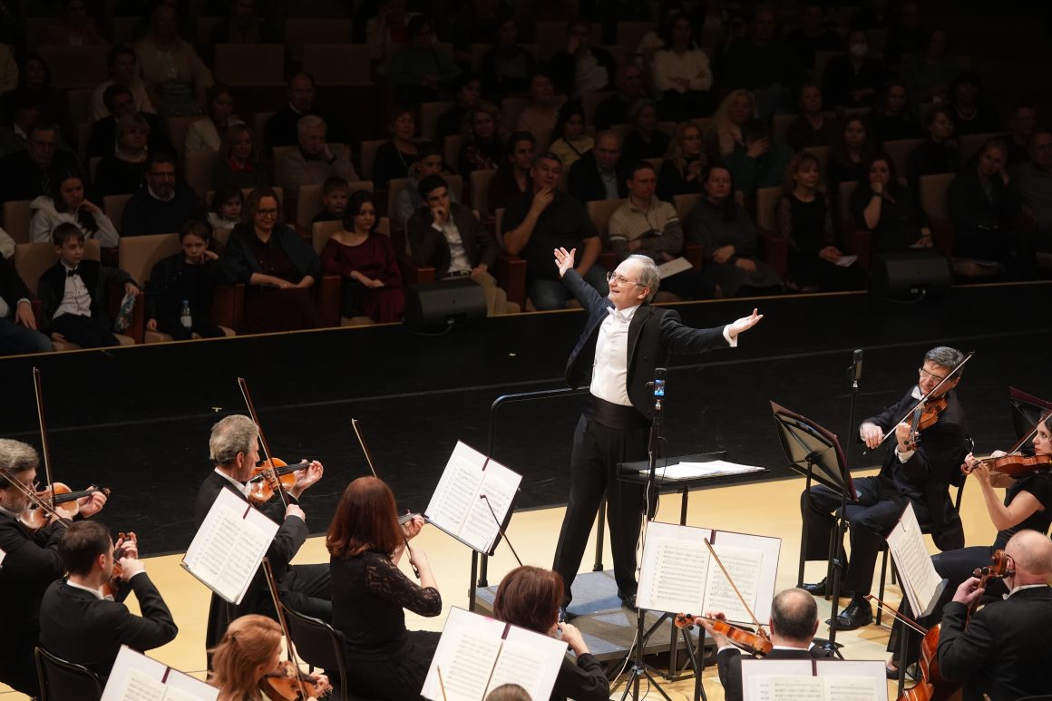 Благотворительный фестиваль «Звезда Рождества» выходит в регионы, объединяя искусство и добрые дела