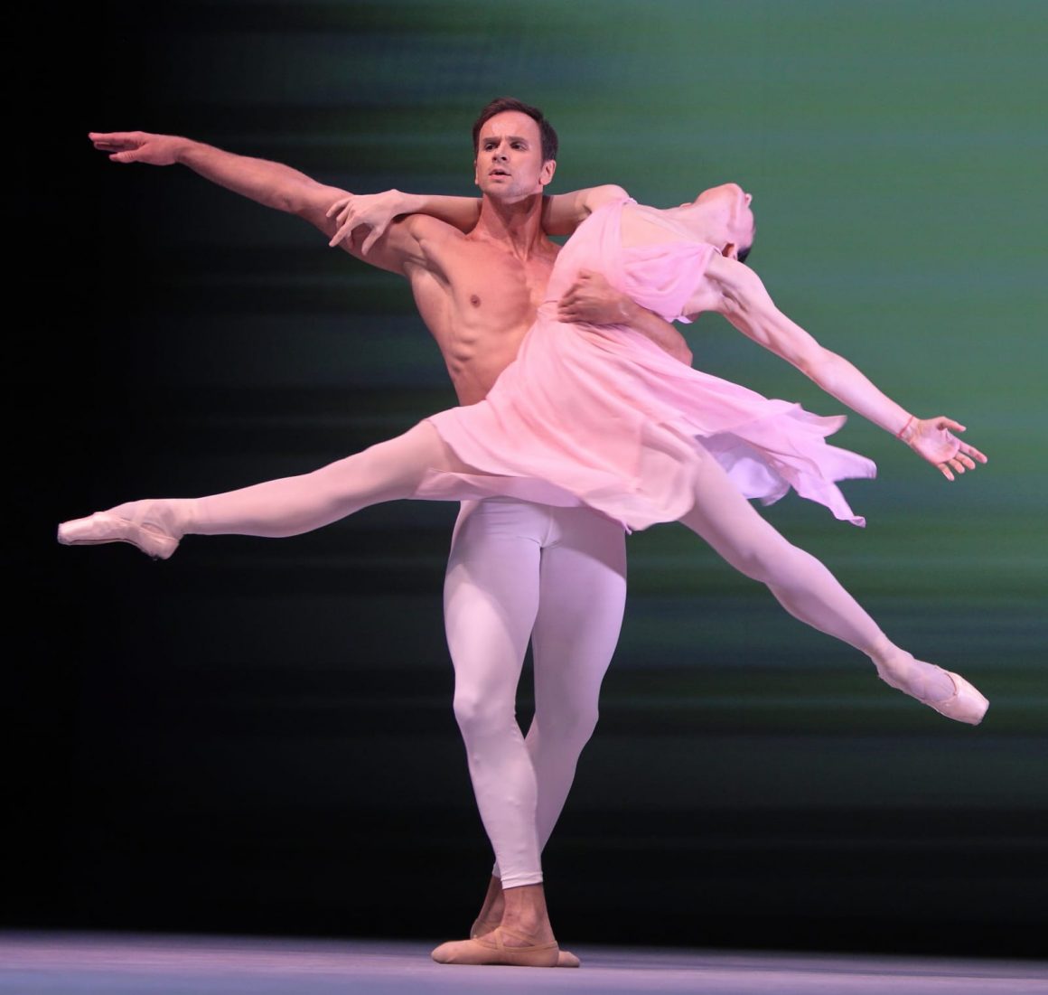 Симфония острова: Sirru Fen Fushi представляет грандиозную программу зимних праздников