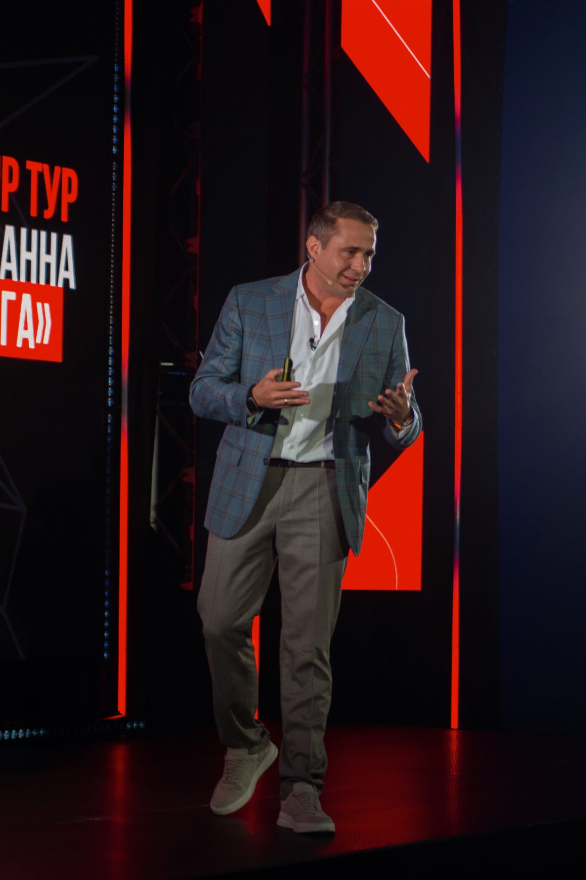 Business StandUp «Это плохо кончится» — финал года на Main Stage