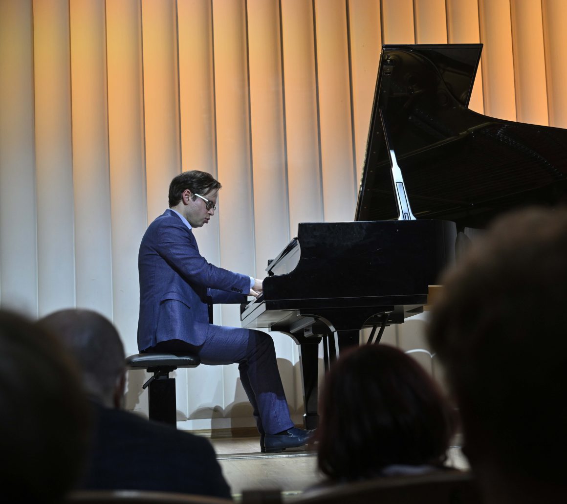 По ту сторону слышимого