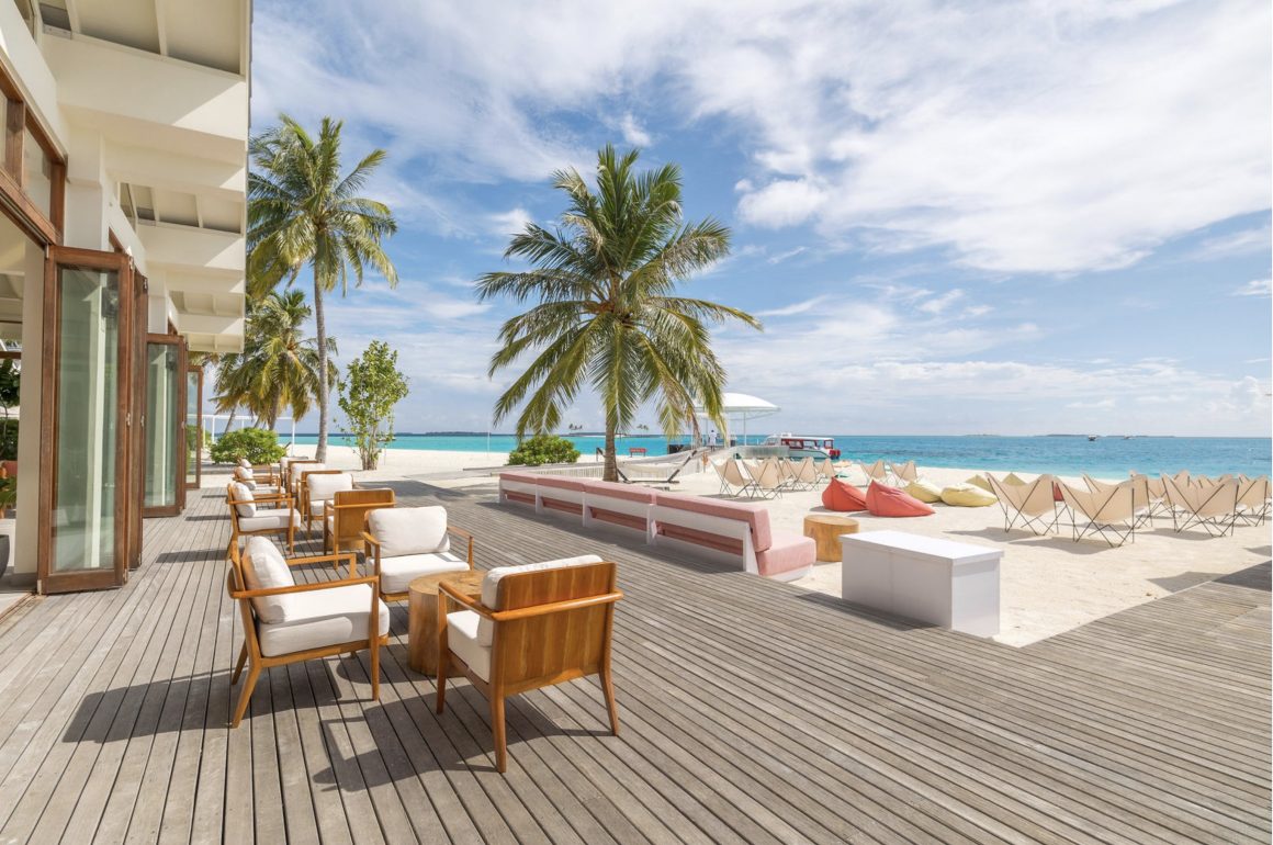 Июнь в The Standard, Maldives: повод для перезагрузки на берегу Индийского океана