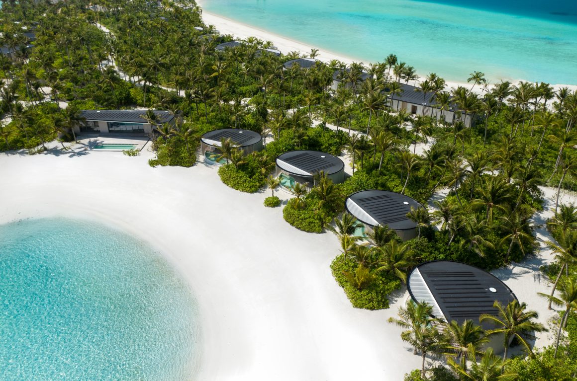 THE RITZ-CARLTON MALDIVES, FARI ISLANDS ПРЕДСТАВЛЯЕТ ПРОГРАММУ ОСОЗНАННЫХ ПОГРУЖЕНИЙ INTO THE BLUE