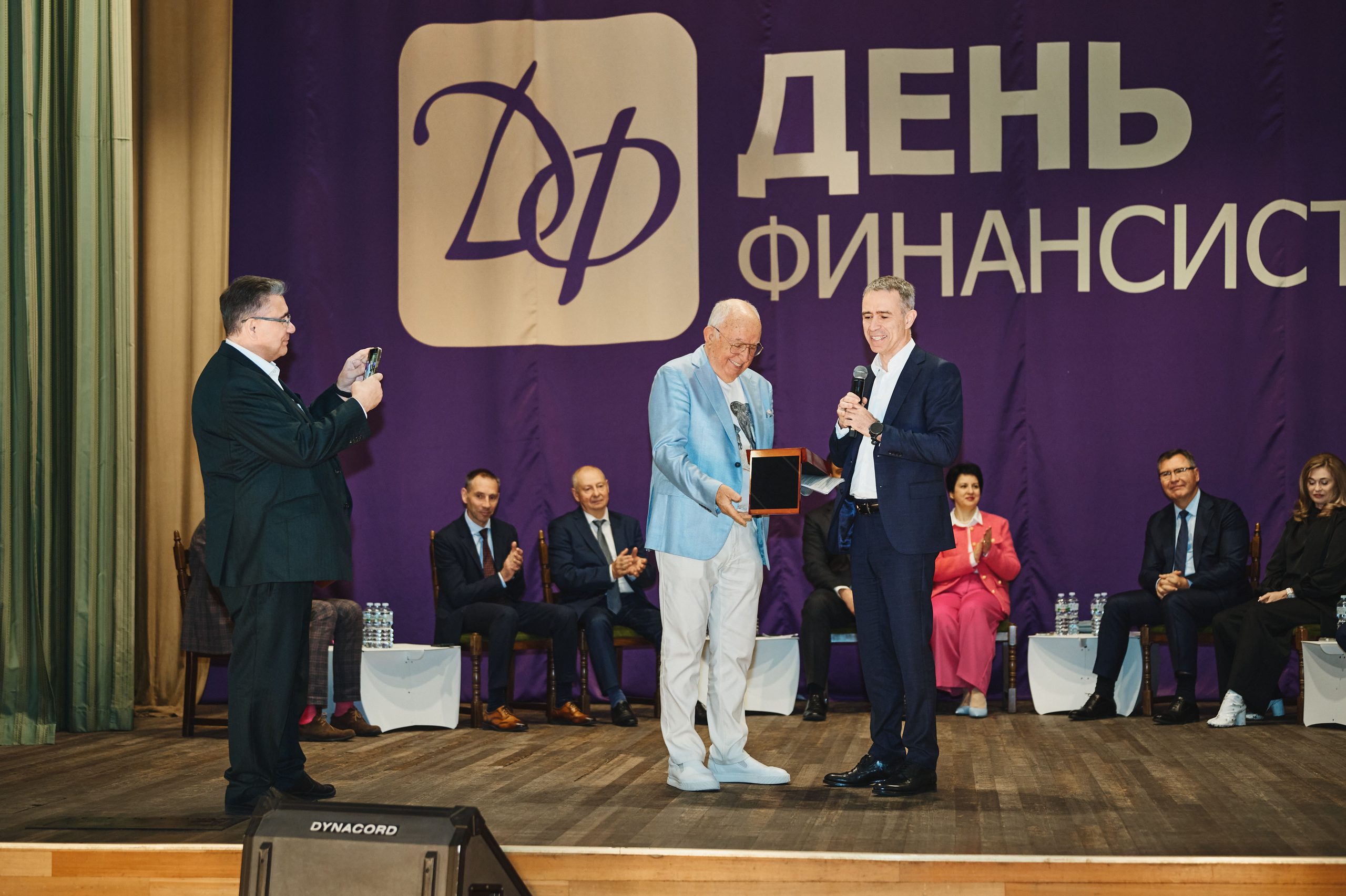 В Центральном Доме учёных РАН состоялась торжественная церемония вручения Всероссийской профессиональной премии «Репутация»