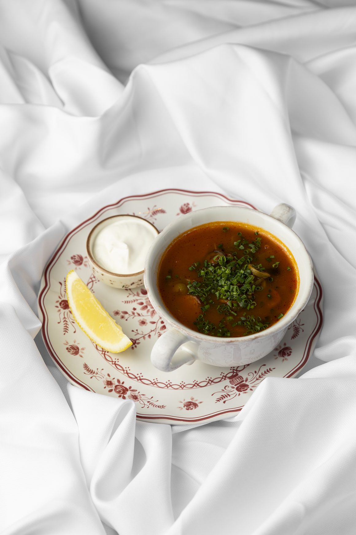 Солянка, салат с уткой и форель с маслом из тархуна: что нового в основном меню «Притчи»